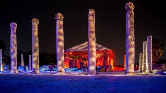 Изображение к Ночная экскурсия в древний Бейт Шеан с мультимедийным шоу
